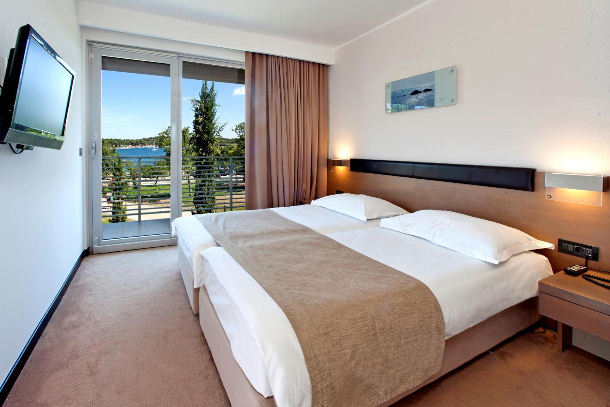Camera Premium con Balcone e Divano-Letto - Vista Mare